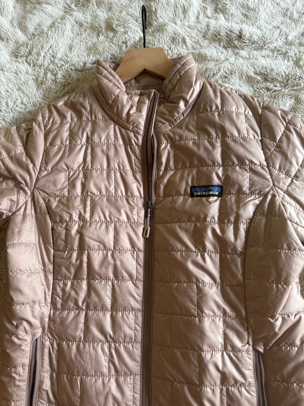 Patagonia women’s Nano puffer jacket - Picture 5 of 11